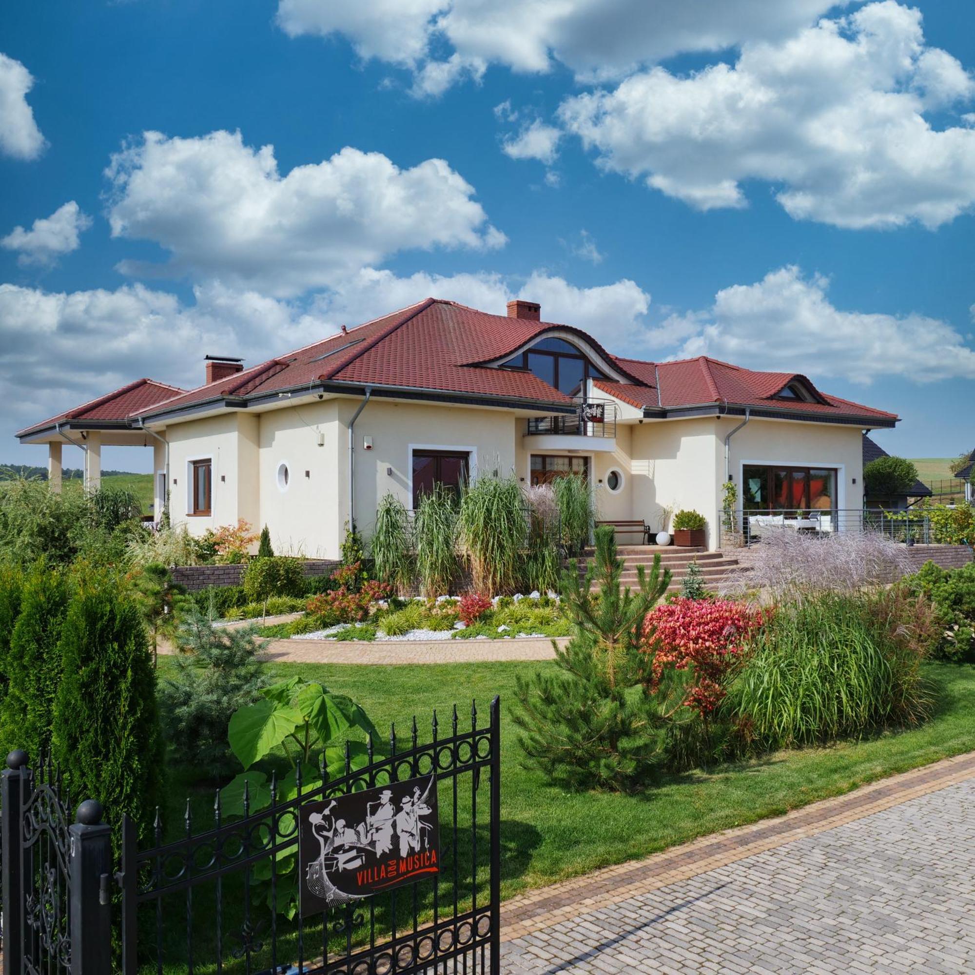 Villa Pro Musica - Opcja Sniadania Lębork Exteriör bild